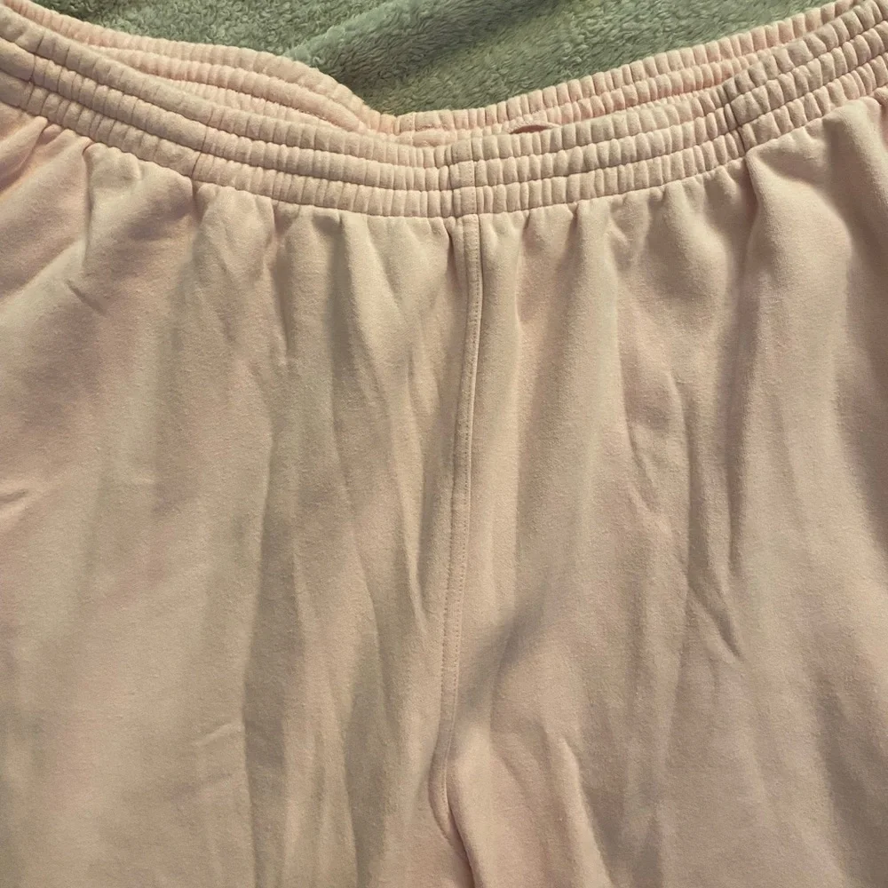 SKIMS Cotton Fleece Cargo Pants - Picture 5 of 6